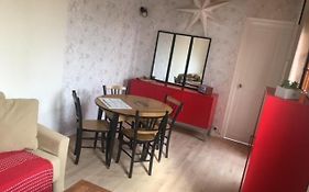La Jolie Petite Maison